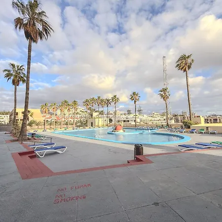 Torres De Yomely - M6d * Playa de las Americas (Tenerife)