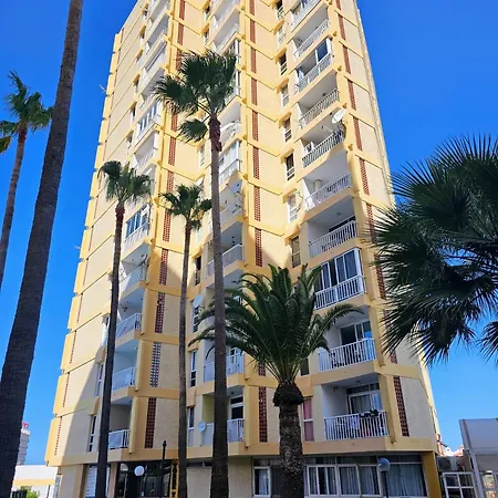 Torres De Yomely - M6d * Плая-де-лас-Америкас